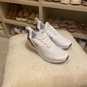 New Nike Air Max Size 9